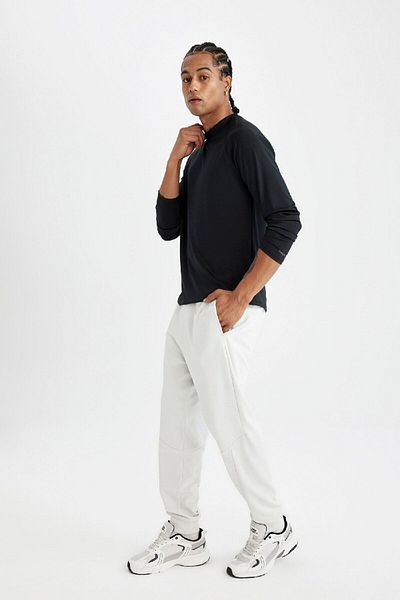 DeFacto Sportsman Jogger Sweatpants - Standard Fit, ελαστική μέση και τσέπες C9174ax24au