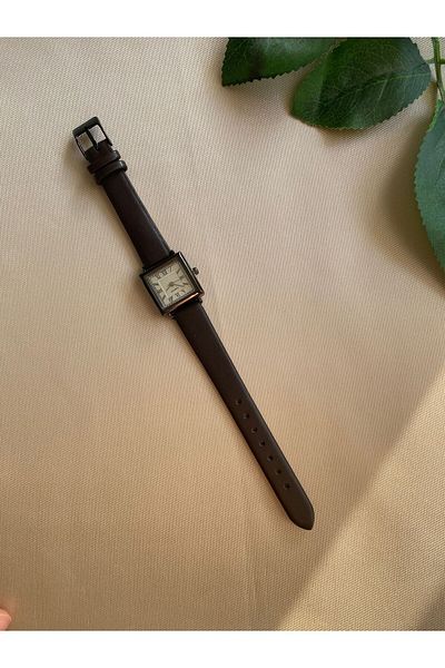 QUARTZ Rubsey Retro Minimal Leather Band Women's Wrist Watch