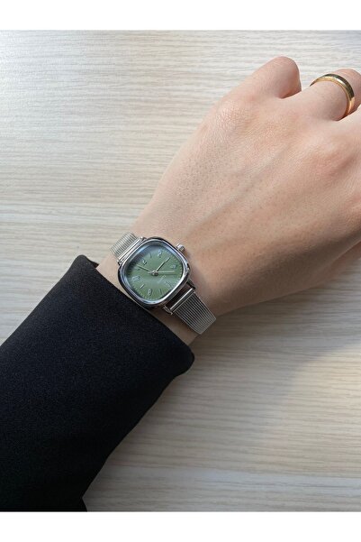 QUARTZ Women's Wristwatch Straw Model