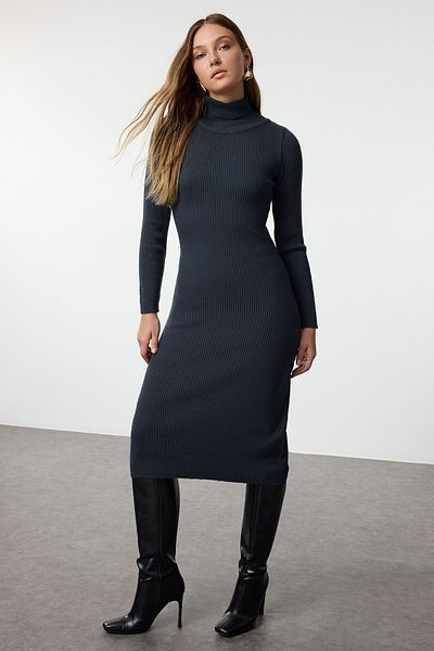 Trendyol Collection Rochie tricotată cu gât țesut Indigo Midi - TWOAW25EL00024