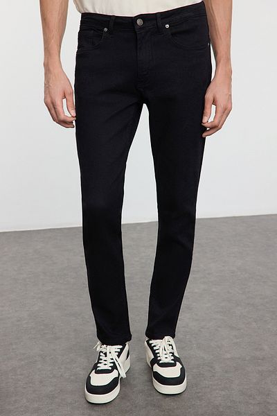 Trendyol Collection Μαύρο ελαστικό τζιν με στενή εφαρμογή - Τζιν παντελόνι με λεπτή εφαρμογή TMNAW25JE00005
