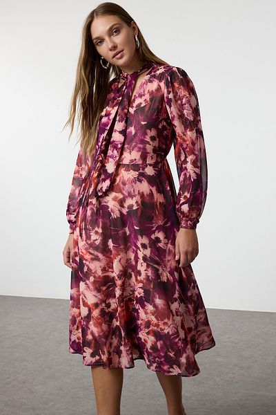 Trendyol Collection Šaty A-Line s květinovým potiskem Šifon Midi Dress - Šátkový límec, podšitý Twoaw25El00433