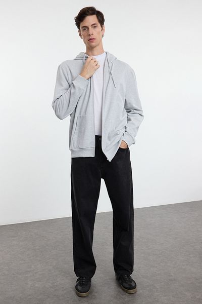 Trendyol Collection Graues Melange-Kapuzenpullover mit Reißverschluss – Regular Fit TMNAW25SW00114