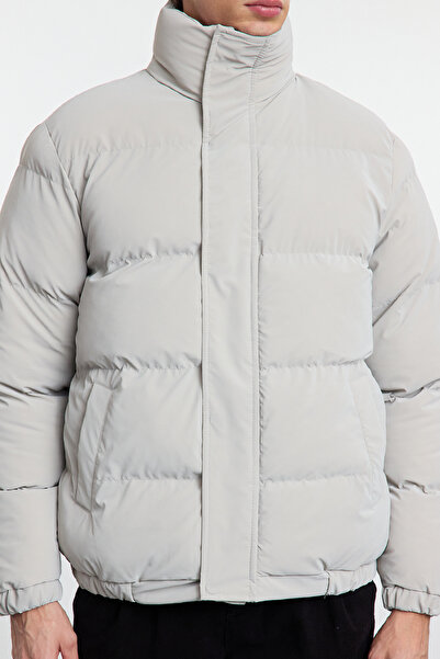 Trendyol Collection Χειμερινό φουσκωτό παλτό ανθεκτικό στον άνεμο και το νερό - Regular Fit TMNAW25MO00036