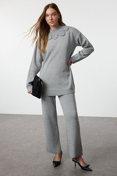 Trendyol Modest Gray Rose Detail Raised Knitwear Top and Bottom Set Tctaw25Us00089