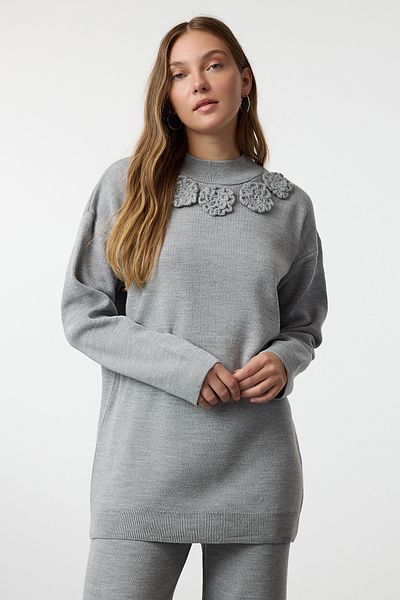 Trendyol Modest Gray Rose Detail Raised Knitwear Top and Bottom Set Tctaw25Us00089