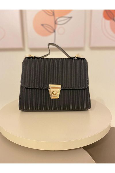 Les Women's Box Model Handbag / LES MINORIA