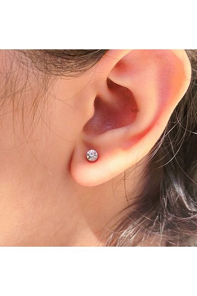 Market66 White 6mm Magnet Earrings with Fine Zircon Stone 1 Pair Nose Ear Lip Studs Magnetic Steel