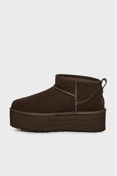 UGG W Klasické mini kozačky z pravé kůže s tlustou podrážkou 1135092