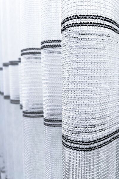 Brillant Perdele din tul țesute groase fundal vintage 390 x 280 strâmt plisat țesătură neagră mat drapat