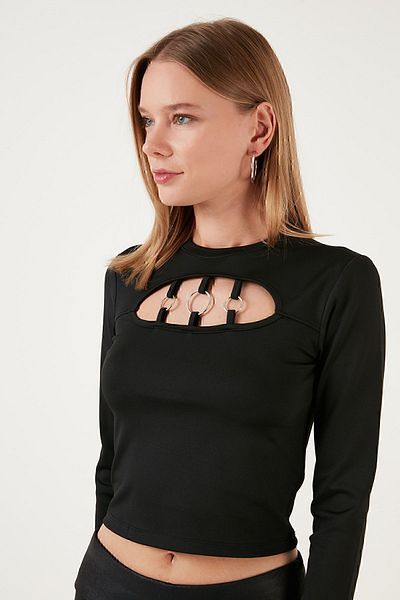 Lela Slim Fit Crew Neck Crop Μπλούζα με Μπροστινό Παράθυρο BLUZ 5865399