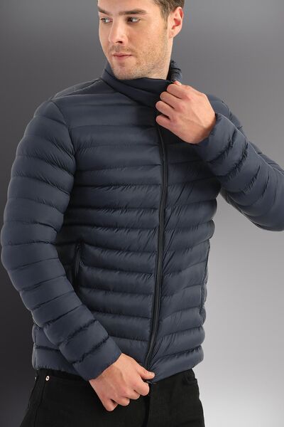 D1fference Men's Navy Blue Water Resistant Inflatable Gel Fiber Filled Sports Jacket