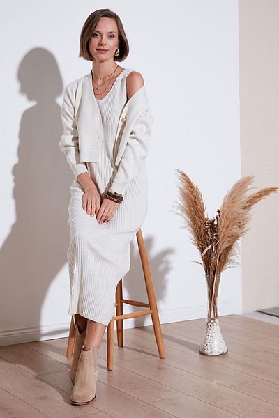 Lela Knitwear Crop CarDigan - V-neck, ButtoneD - CarDigan 4616170