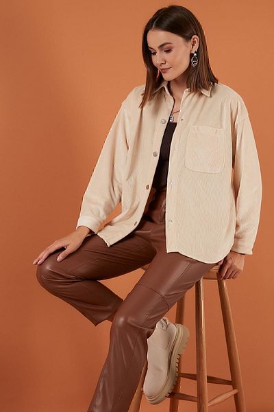 Lela Oversize βελούδινο πουκάμισο με τσέπες