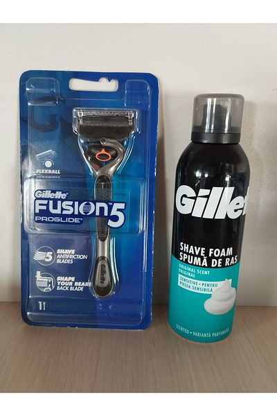 Gillette Gillette Fusion5 Proglide Flexball Shaver and Gillette Shaving Foam - Sensitive 200ml