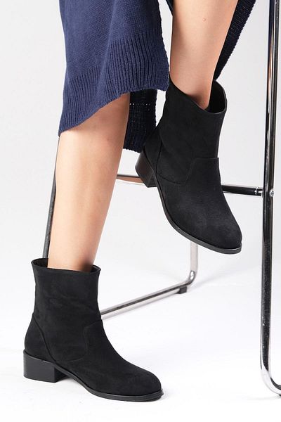 Mio Gusto Marnie Black Non-Zipper Thin Fur Lined Women's Heelless Boots