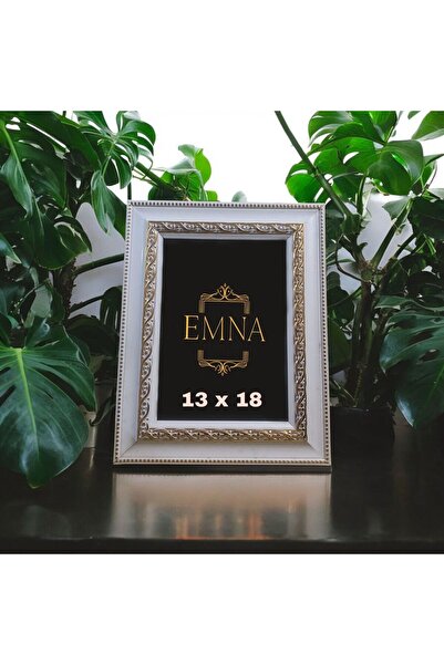 FRAMEHOME Fotoğraf Çerçevesi AltınDesenli 13x18 Cm Beyaz Çerçeve GerçekCamlı Masaüstü Ayaklı Duvara Asılabilir