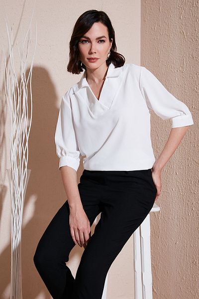 Lela بلوزة بأكمام ثلاثة أرباع كبيرة الحجم ورقبة على شكل حرف V - BLUZ66904932S4