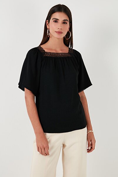 Lela Μπλούζα με κανονική εφαρμογή με τετράγωνο λαιμό BLUZ 5865652