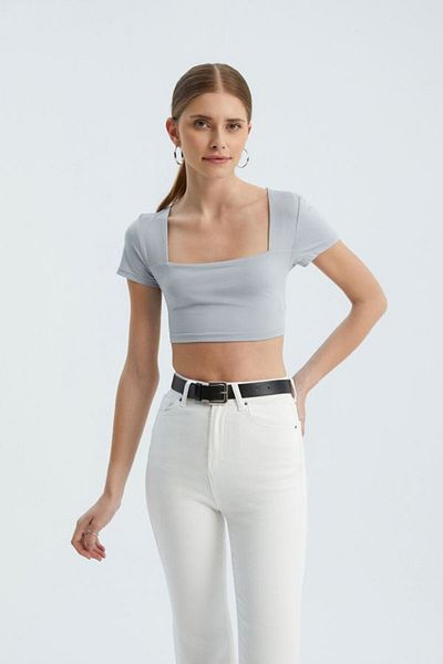 Hiccup Βασικό Crop Top με τετράγωνο γιακά