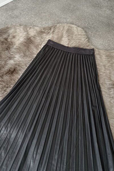Poliyance Lena Anthracite Pleated Leather Look Skirt