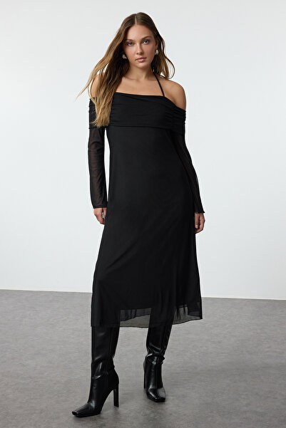 Kolekce Trendyol Midi pletené šaty – černé, rovný šněrovací detail, Twoaw25el...