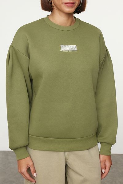 Trendyol Collection Khakifarbenes Strick-Sweatshirt mit Ballonärmeln – dicke Innenseite, Fleece, minimaler Aufdruck TWOAW22sw1864
