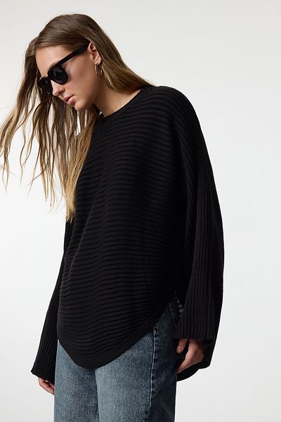 Trendyol Collection Pulover negru cu decolteu triplu - Wide Fit TWOAW25KZ00039
