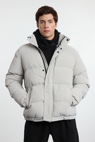 Trendyol Collection Χειμερινό φουσκωτό παλτό ανθεκτικό στον άνεμο και το νερό - Regular Fit TMNAW25MO00036