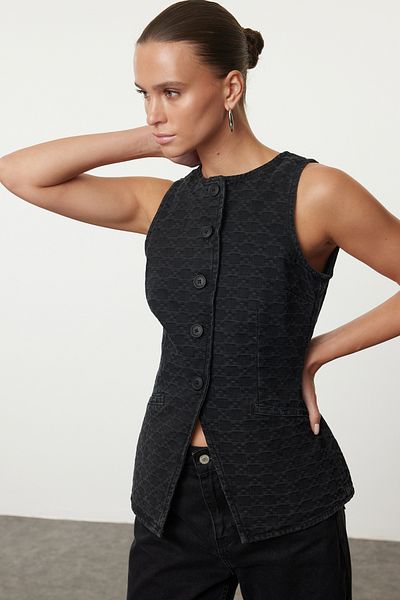 Trendyol Collection Jacquard-Jeansweste in Schwarz – tailliert, TWOAW25YE00090