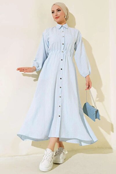 İPEK TUTUŞ فستان نسائي بأزرار معدنية