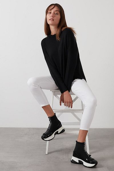 Lela Pulover de damă, negru, cu spatele lung, din bumbac, cu guler înalt 4615002