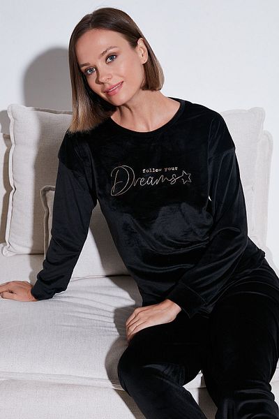 Lela Crew Neck Soft Velvet Pajama Set - Standard Fit Pajama Set 6094202