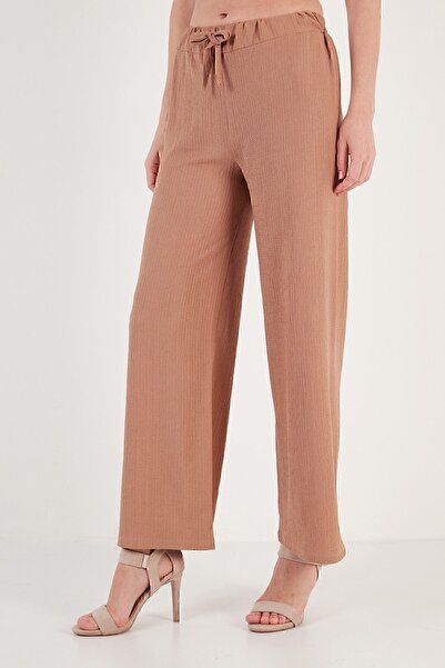 Lela Waist Tied Relaxed Cut Crinkle Bird Trousers PANT5862061