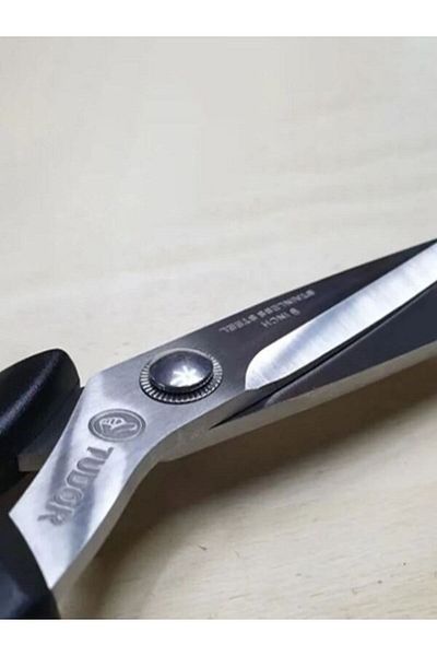 TUDOR 9 Inch Tudor Stainless Scissors