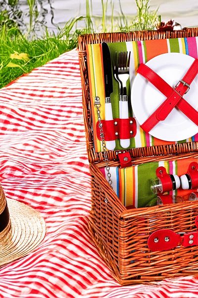 Perotti Picno Italy 2 Person Colorful Wicker Picnic Basket - Portable Accessory Basket Lined