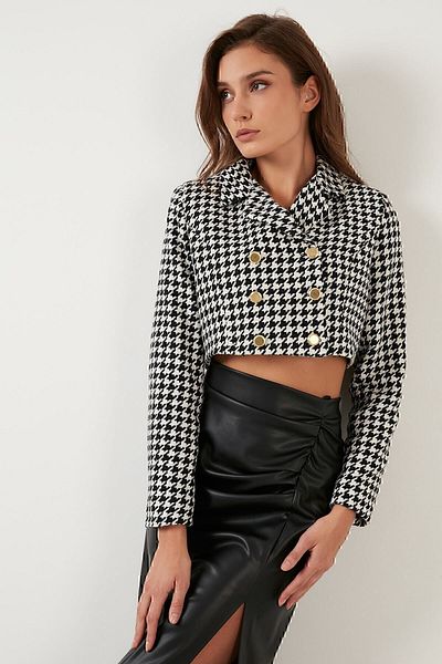 Lela Houndstooth Patterned Buttoned Slim Fit Crop Jacket Jacket 611c007