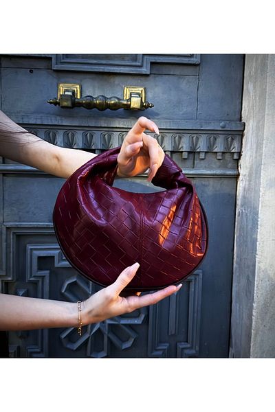 Herita Damenhandtasche aus Vinyl mit Kirschmuster