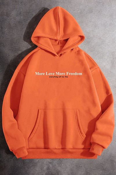 uyguntarz Übergroßes Sweatshirt mit Aufdruck „More Love“.