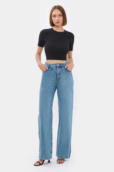 Hiccup Crop Top cu gât crew - Model de bază