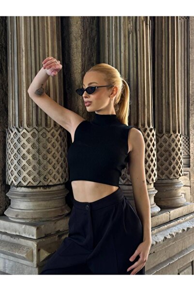 Butik Women's Blouse with Rocking Detail - Low Back Cut