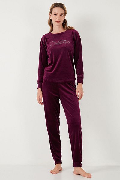 Lela Crew Neck Soft Velvet Pajama Set - Standard Fit Pajama Set 6094202