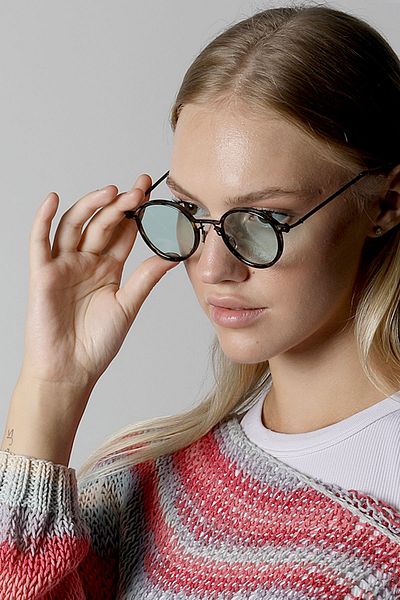 TomyHelf Stylish Women's Sunglasses with Green Glass and Patterned Frame