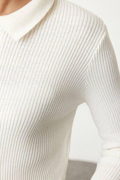 Trendyol Collection Ecru Crop Zippered Knitwear Cardigan Twoaw21Hi0154