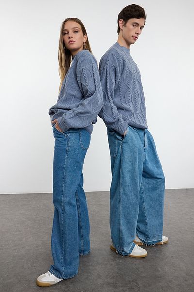 Trendyol Collection Blauer, übergroßer Strickpullover mit Rundhalsausschnitt TMNAW24KZ00003