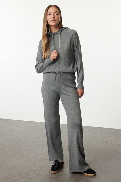 Trendyol Collection Prémium szürke kapucnis kötöttáru szett - Twoaw25au00004