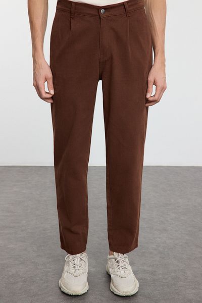 Trendyol Collection Коричневі брюки з габардину 100 бавовна плісировані та з карманними кишенями TMNAW25PL00006