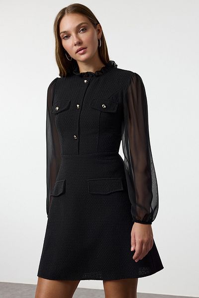 Trendyol Collection Tweed Mini gewebtes Kleid - Stehkragen, Chiffon detailliert schwarz Skater Modell Twoaw25el00257