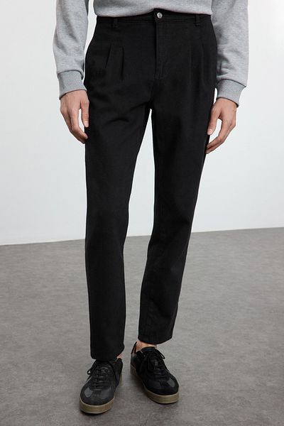 Trendyol Collection Schwarze, doppelt plissierte, mit Ballon angepasste, gewebte Gabardine-Hose TMNAW25PL00007