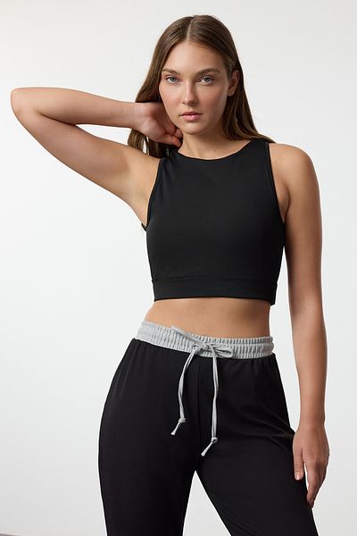 Trendyol Collection Black Knitted Sports Bra with Cut Out Detail - Supported and Shaping Thmaw25Ss00014